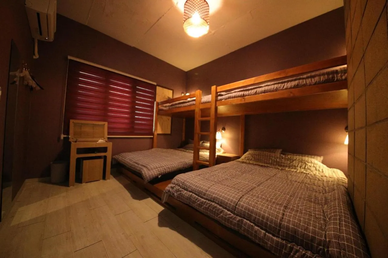 Stitches House Hotel Seoul 2*,
