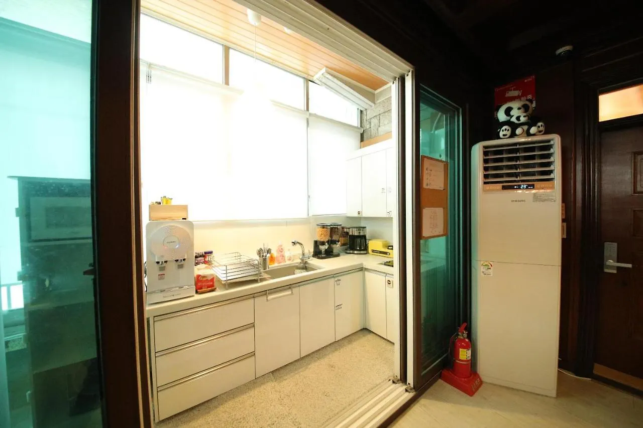 Guest house Stitches House Hotel Seoul
